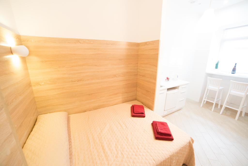 Apartment On Filatova 10/1 Λβιβ Εξωτερικό φωτογραφία